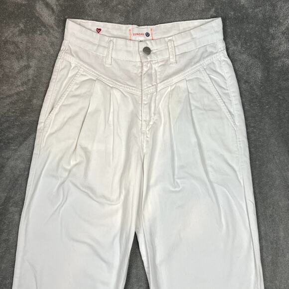 Sundry Womens 24 White Pleated High-Waisted Cropped Pants with Heart Embroidery - Picture 2 of 9